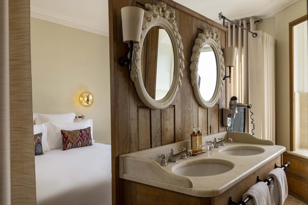 Hotel de Banville - Deluxe Room