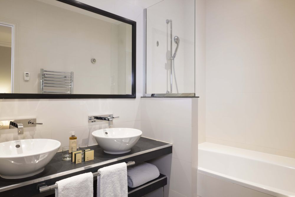 Hotel de Banville - Superior Room