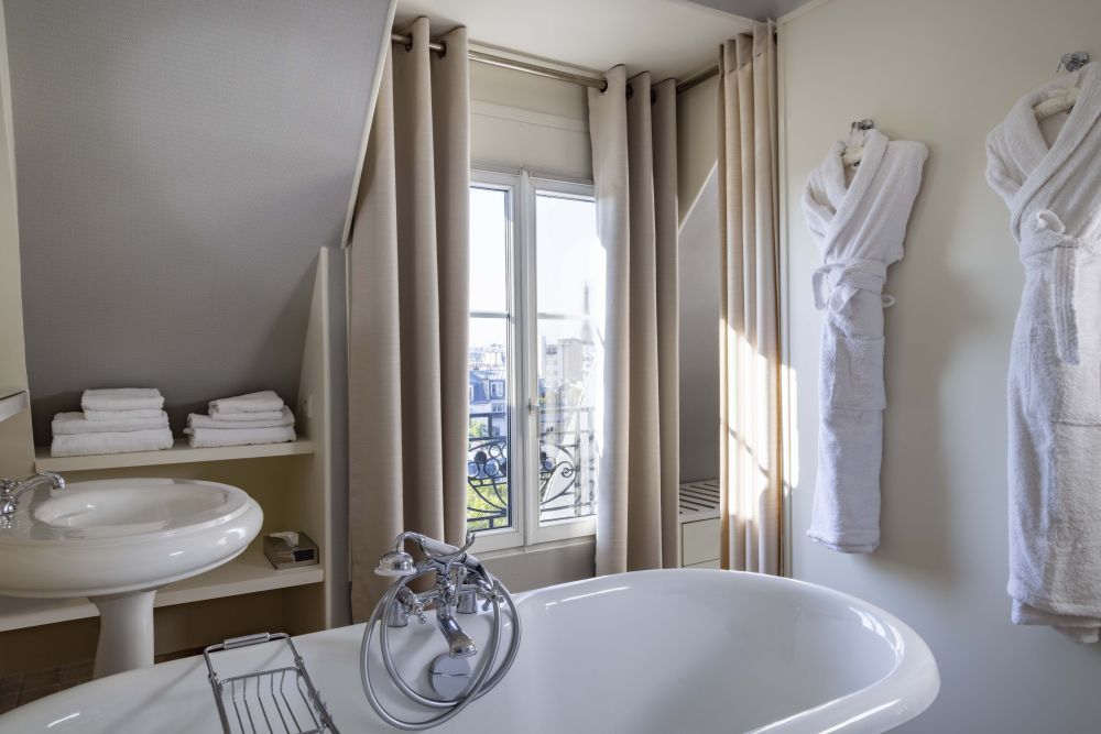 Hotel de Banville - Deluxe Terrace Room